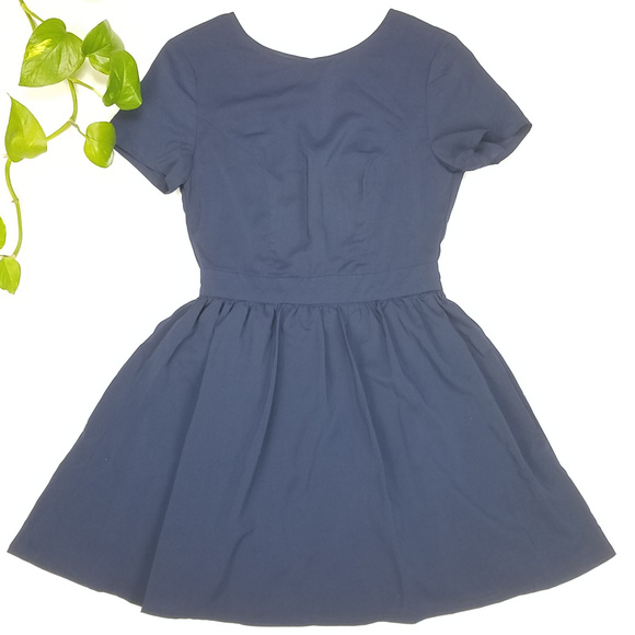 Tobi Dresses & Skirts - Tobi Navy Open Back Mini Dress Size S